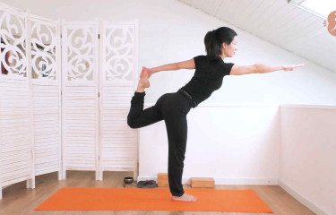 Natarajasana - Pratica yoga con la tecnica della posizione di Shiva danzante