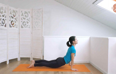 Lezione Vinyasa Yoga - Armonia dalla respirazione consapevole