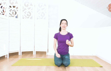 Come praticare Navasana, la posizione della barca? Tutorial