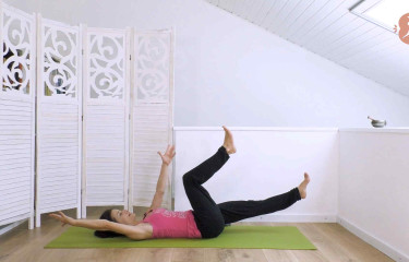 Schiena Forte e Spaziosa - Yoga con la posizione della locusta