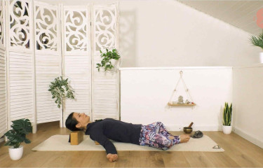 Yin Yoga Antistress. Vitalità dallo stretching profondo