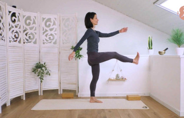 Hatha Yoga per Ritrovare il Centro ed Eliminare le Tensioni