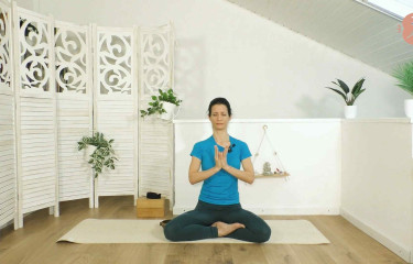 Mudra e Yoga per Sciogliere lo Stress