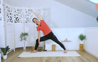 Hatha Yoga per la Schiena: Benessere e Rilassamento