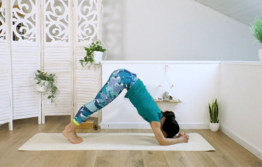 Vigoroso e Dinamico: Yoga per Liberarti dalla Rigidità