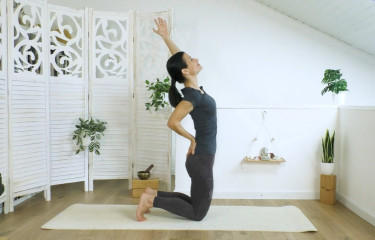 Il Ritmo del Cambiamento: Vinyasa Yoga