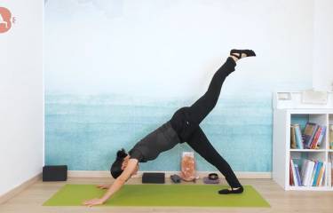 Spazio lungo l\'asse centrale - Mudra, Yoga e Meditazione