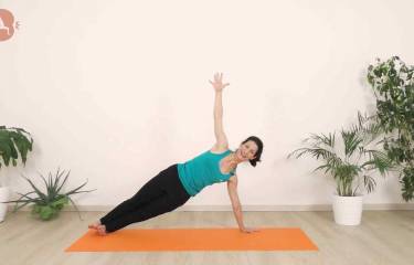 Pratica con Vasistasana - Posizione Panca Laterale